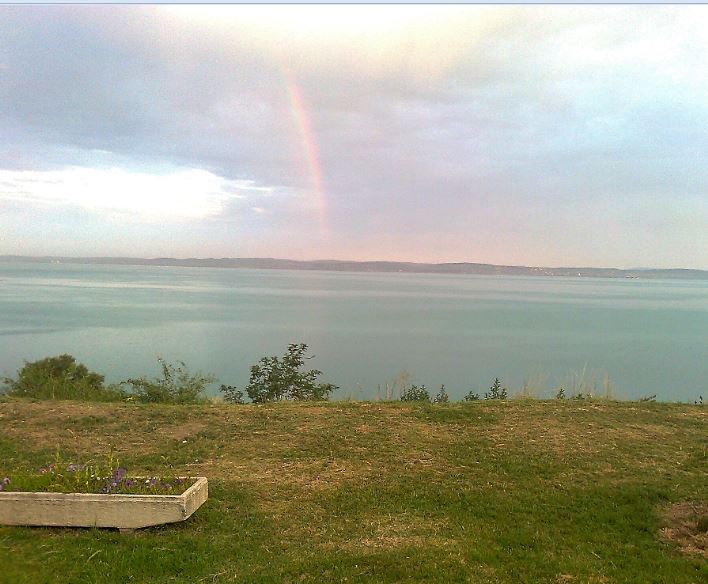rainbow_balaton_w.jpg